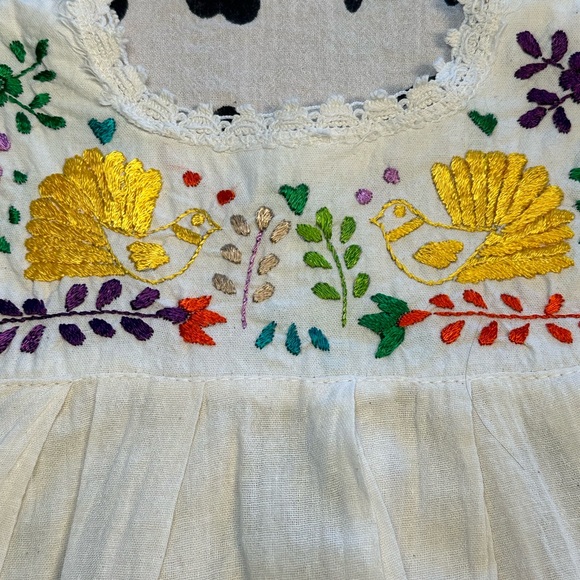 VINTAGE EMBROIDERED TODDLER DRESS 2T - Picture 6 of 7